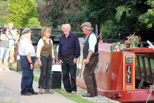 Timothy West and Prunella Scales in town