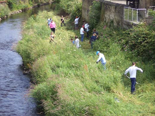 Volunteers help to reduce flood risk