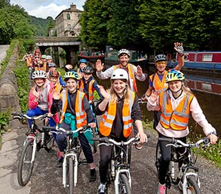 Schoolchildren bike across Yorkshire